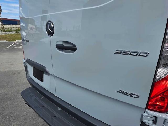 2025 Mercedes-Benz Sprinter 2500 Standard Roof 4-Cyl Diesel HO