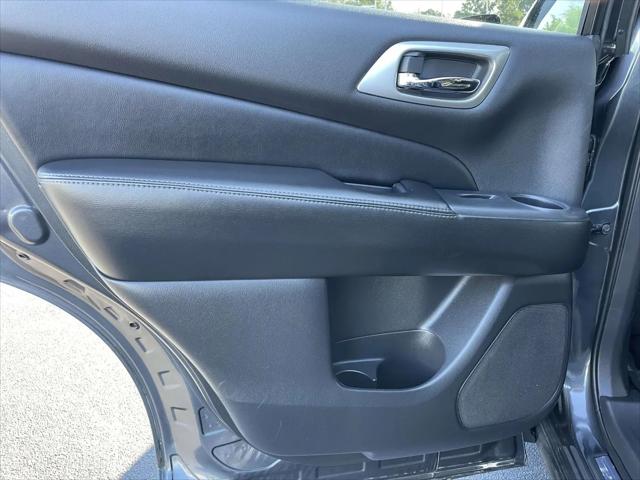 2014 Nissan Pathfinder SL