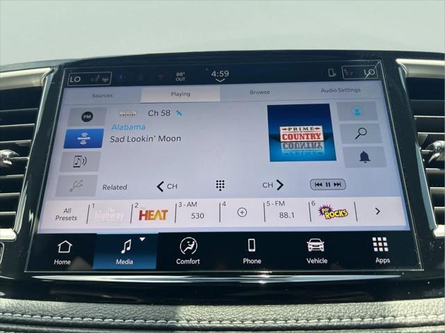 2027 Chrysler Pacifica Select