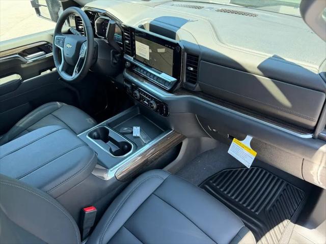2026 Chevrolet Silverado 2500HD Crew Cab, Standard Bed, LT, 4WD