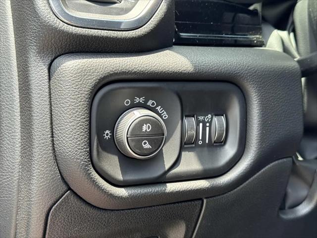 2026 Ram 1500 Laramie Crew Cab 4x4 64 Box