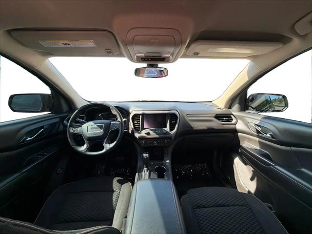 2017 GMC Acadia SLE-2