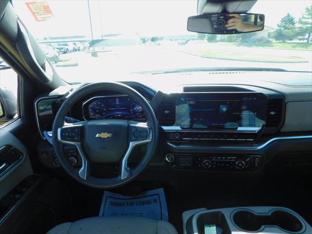 2023 Chevrolet Silverado 1500 4WD Crew Cab Standard Bed LT