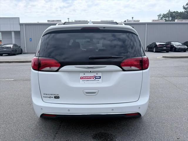 2020 Chrysler Pacifica 35th Anniversary Touring L
