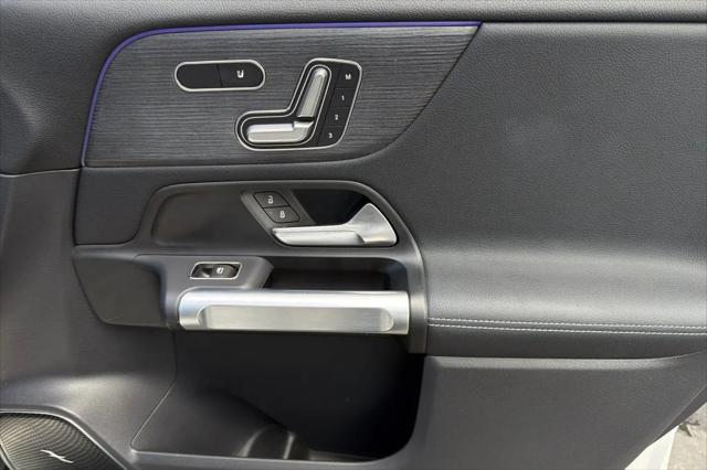 2023 Mercedes-Benz EQB 300 4MATIC