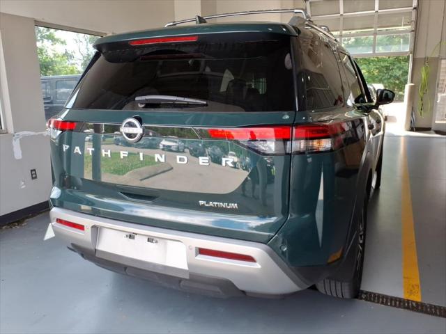 2024 Nissan Pathfinder Platinum FWD