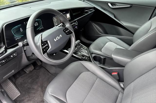 2025 Kia Niro EX