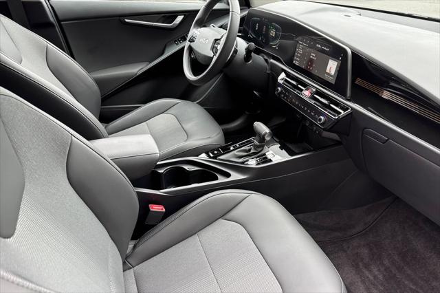 2025 Kia Niro EX