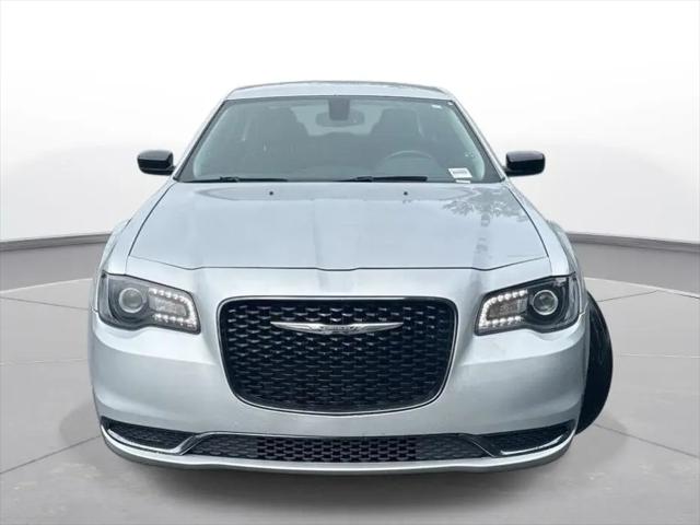 2019 Chrysler 300 Touring