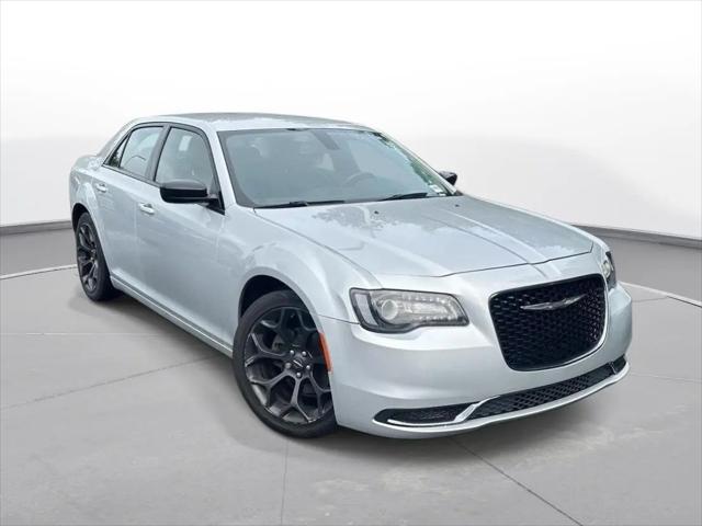 2019 Chrysler 300 Touring
