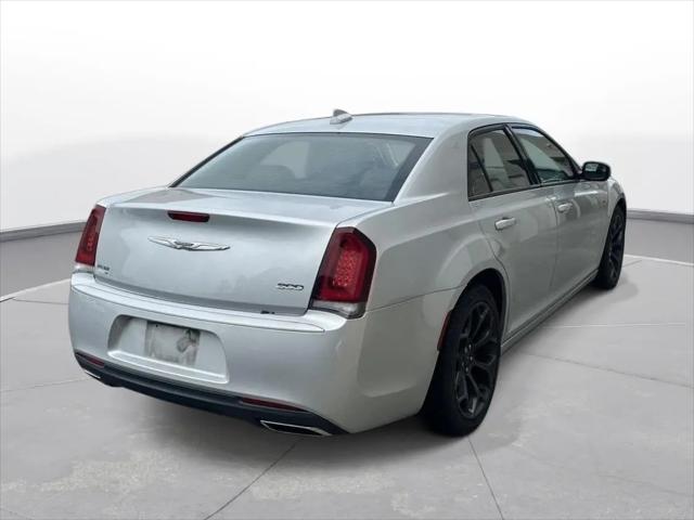 2019 Chrysler 300 Touring