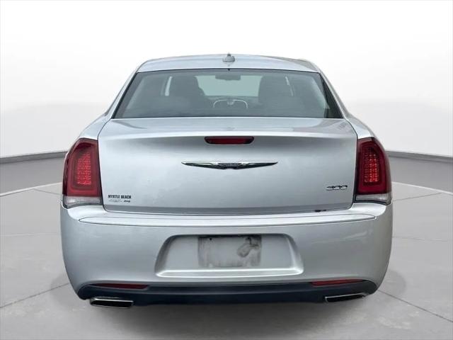 2019 Chrysler 300 Touring