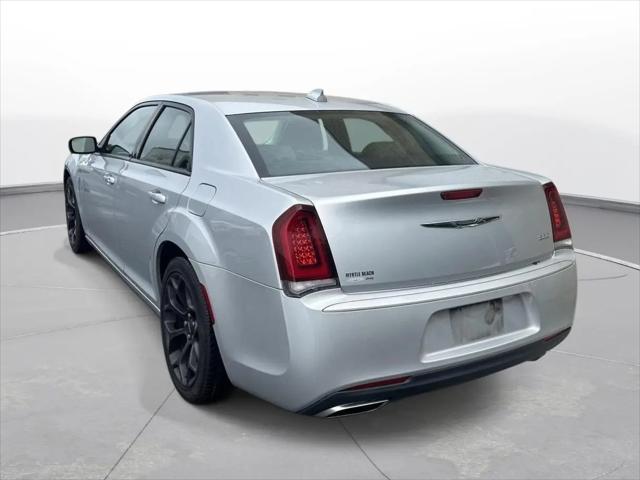 2019 Chrysler 300 Touring