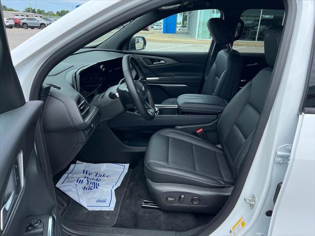 2025 Chevrolet Traverse FWD LT