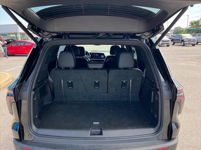 2025 Chevrolet Traverse AWD LT