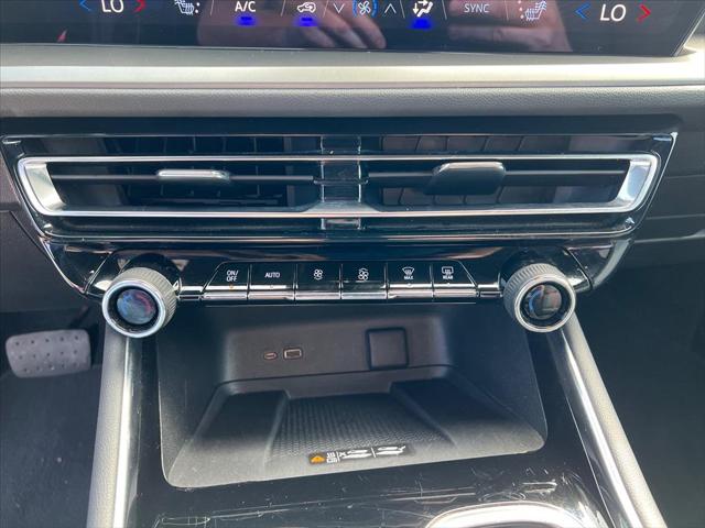 2025 Chevrolet Traverse AWD LT