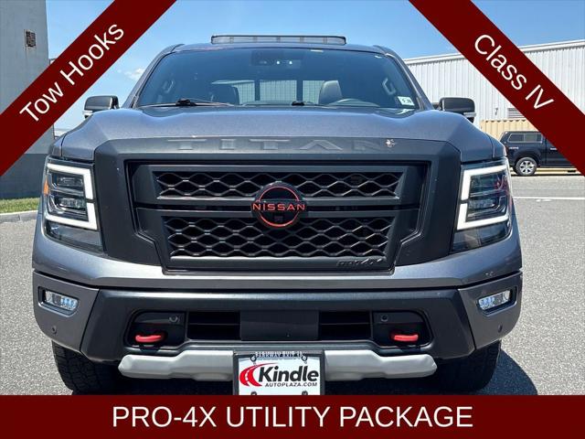 2023 Nissan TITAN Crew Cab PRO-4X 4x4
