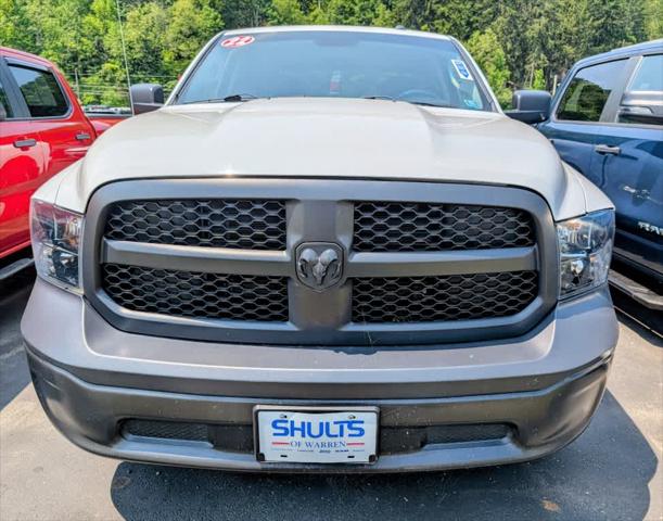 2022 RAM 1500 Classic Tradesman Crew Cab 4x4 57 Box 2022 RAM 1500 Classic Tradesman Crew Cab 4x4 57 Box