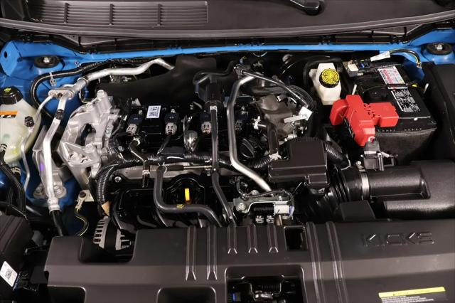 2025 Nissan Kicks SR FWD
