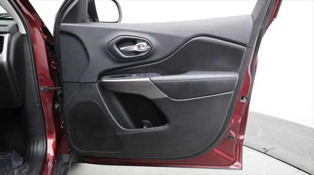 2019 Jeep Cherokee Latitude Plus FWD
