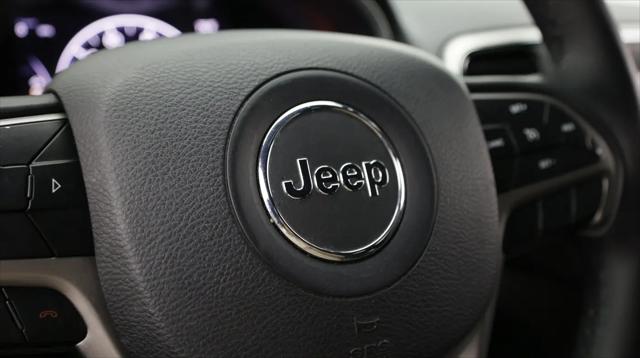 2019 Jeep Grand Cherokee Laredo 4x2