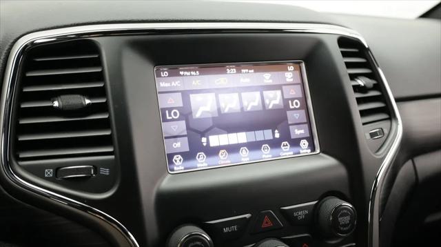 2019 Jeep Grand Cherokee Laredo 4x2