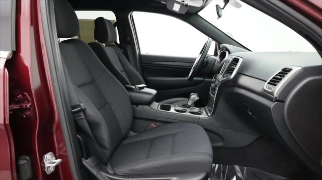 2019 Jeep Grand Cherokee Laredo 4x2