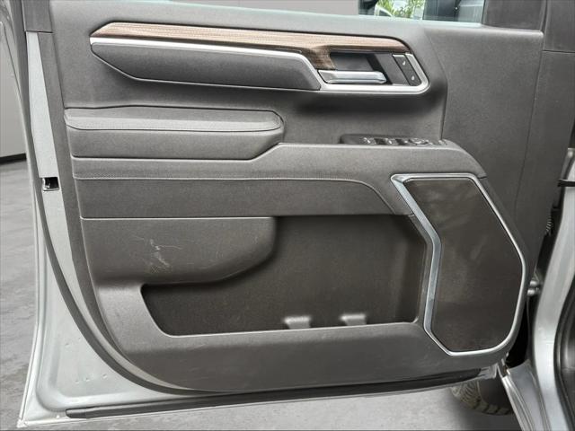 2025 Chevrolet Silverado 2500HD 4WD Crew Cab Long Bed LT