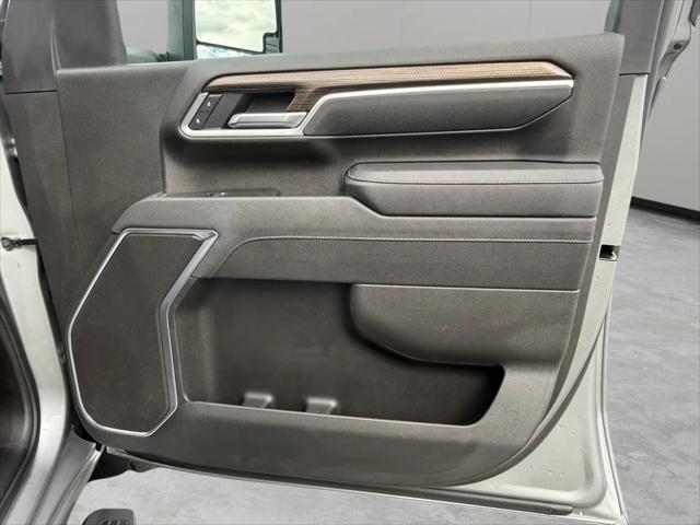 2025 Chevrolet Silverado 2500HD 4WD Crew Cab Long Bed LT