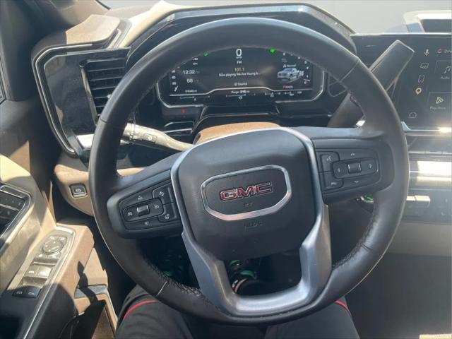 2025 GMC Sierra 1500 4WD Crew Cab Short Box SLT