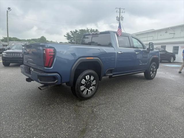 2024 GMC Sierra 2500HD 4WD Crew Cab Standard Bed Denali