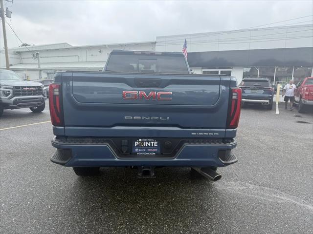 2024 GMC Sierra 2500HD 4WD Crew Cab Standard Bed Denali