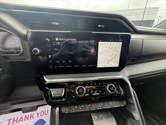 2024 GMC Sierra 2500HD 4WD Crew Cab Standard Bed Denali