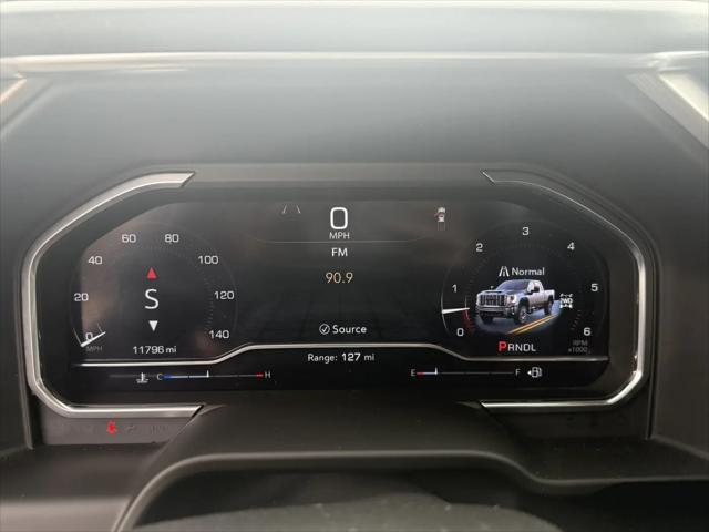 2024 GMC Sierra 2500HD 4WD Crew Cab Standard Bed Denali