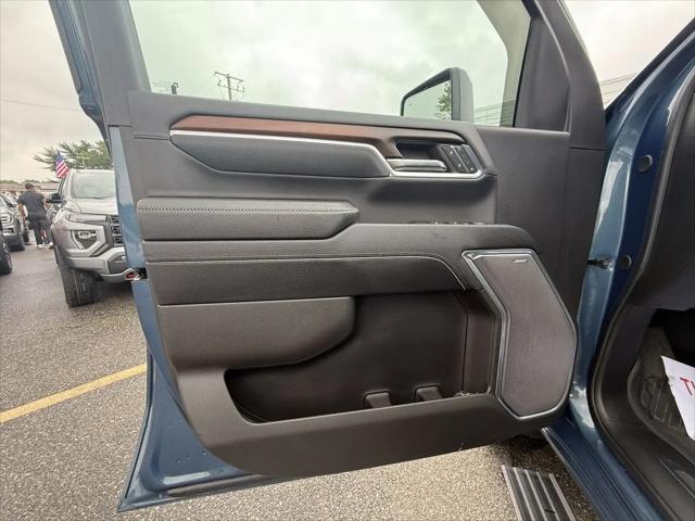 2024 GMC Sierra 2500HD 4WD Crew Cab Standard Bed Denali
