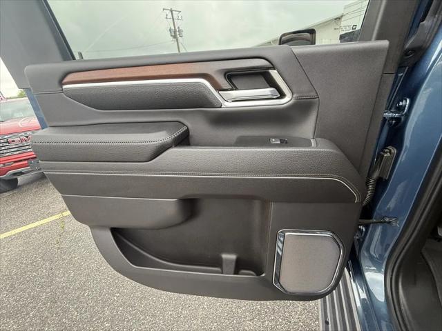 2024 GMC Sierra 2500HD 4WD Crew Cab Standard Bed Denali