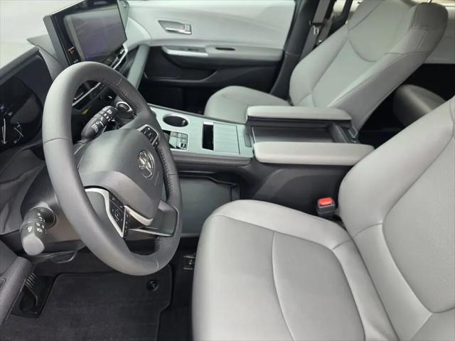 2025 Toyota Sienna XLE