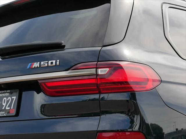 2020 BMW X7 M50i