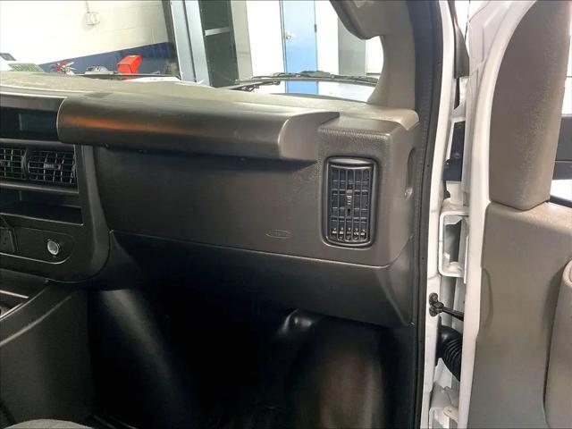 2025 GMC Savana Cargo RWD 2500 Regular Wheelbase Work Van