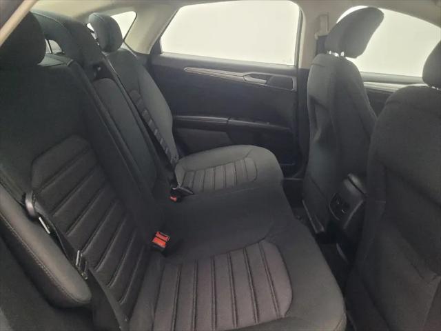 2020 Ford Fusion SE