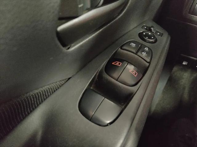 2024 Nissan Kicks S Xtronic CVT