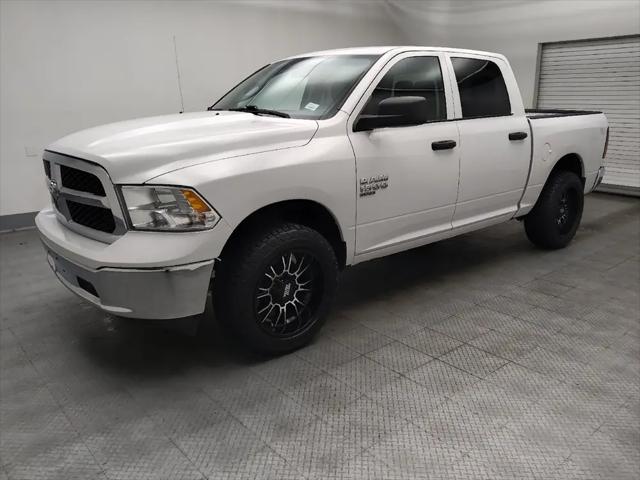 2022 Ram 1500 Classic SLT Crew Cab 4x2 5'7" Box