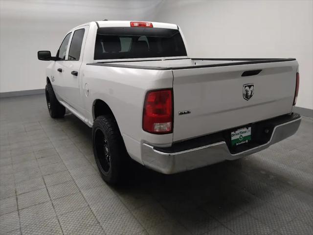2022 Ram 1500 Classic SLT Crew Cab 4x2 5'7" Box
