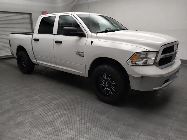 2022 Ram 1500 Classic SLT Crew Cab 4x2 5'7" Box
