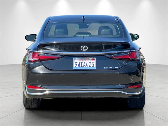 2025 Lexus ES 300h ES 300h