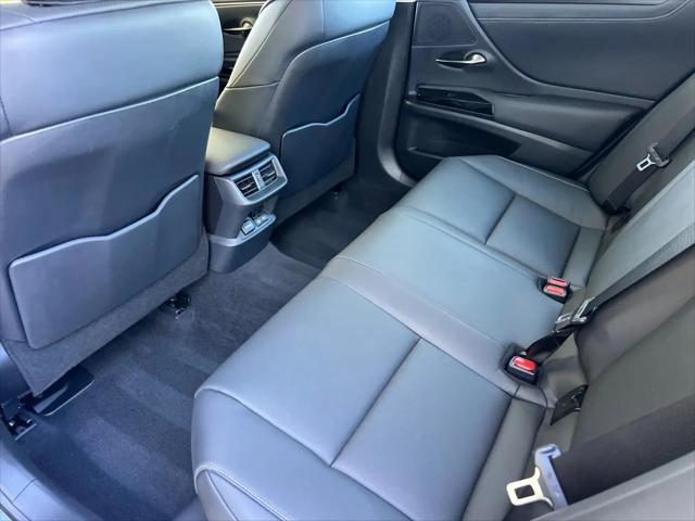 2025 Lexus ES 300h ES 300h