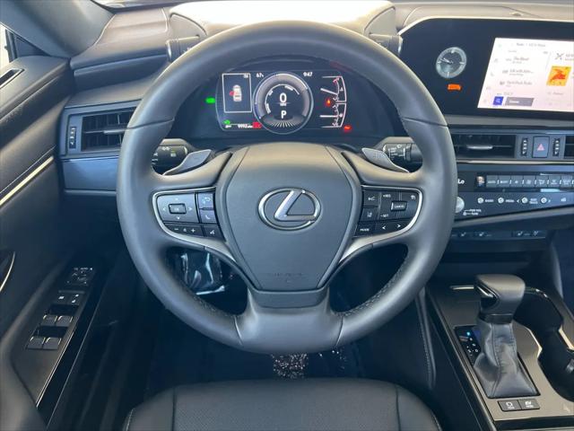 2025 Lexus ES 300h ES 300h