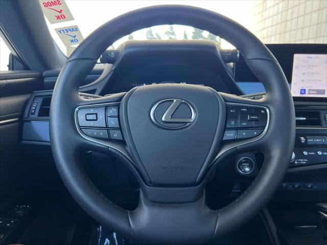 2025 Lexus ES 300h ES 300h