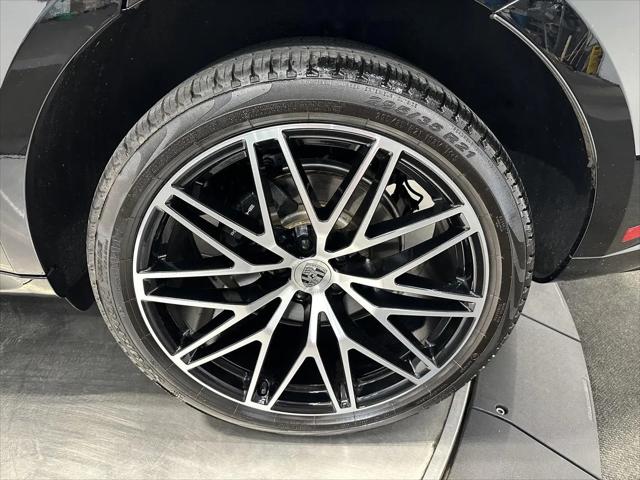 2024 Porsche Macan Macan
