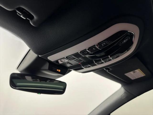 2024 Porsche Macan Macan
